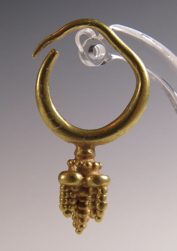  **SOLD** Superb solid gold earring from Urartu. 
