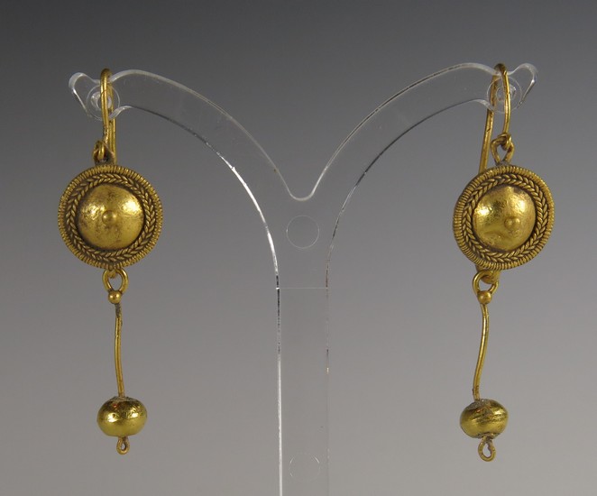 **SOLD**Lovely pair of Roman gold earrings.