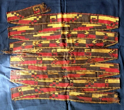 6155. First century Nazca textile sash 23 feet long!
