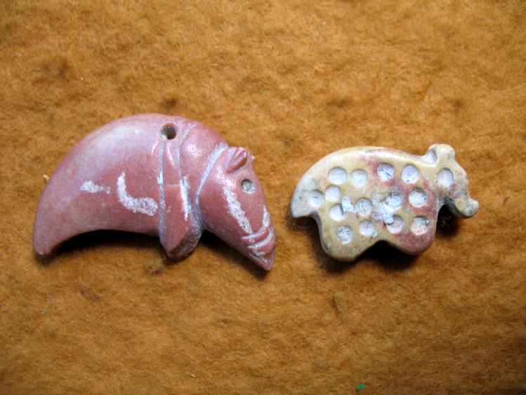 **SOLD**  Jemdet Nasr: stamp seal and piglet amulet pendant