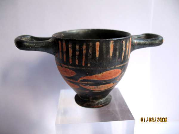 783.**SOLD** Pleasing South Italian miniature skyphos