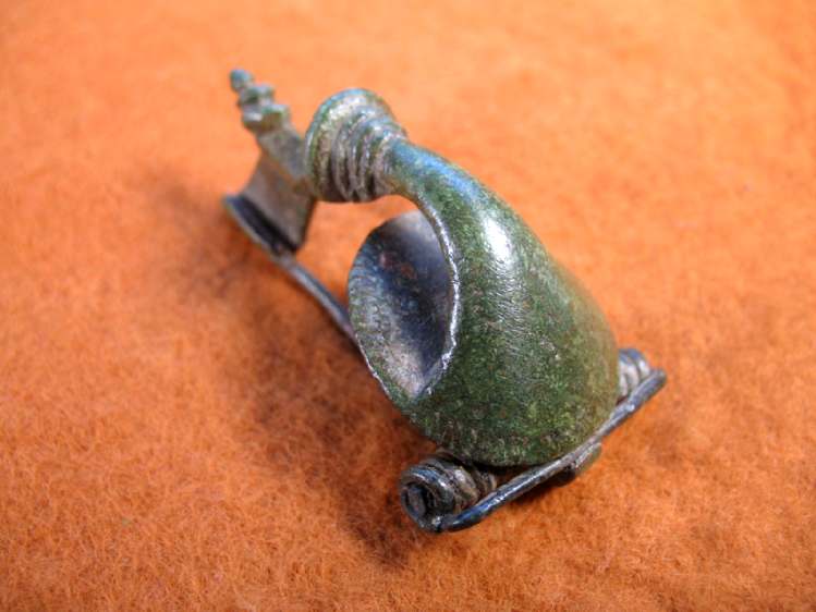 **SOLD**Very nice Roman bronze fibula
