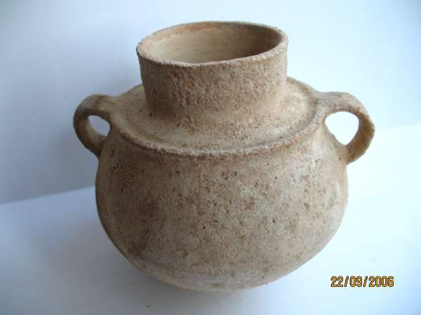 **SOLD** Interesting Iron Age AB vesssel from Israel