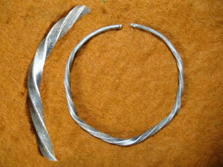 **SOLD** Nice small Celtic silver bracelet
