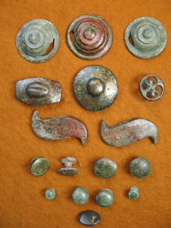 1411.**SOLD** Roman bronze belt fittings