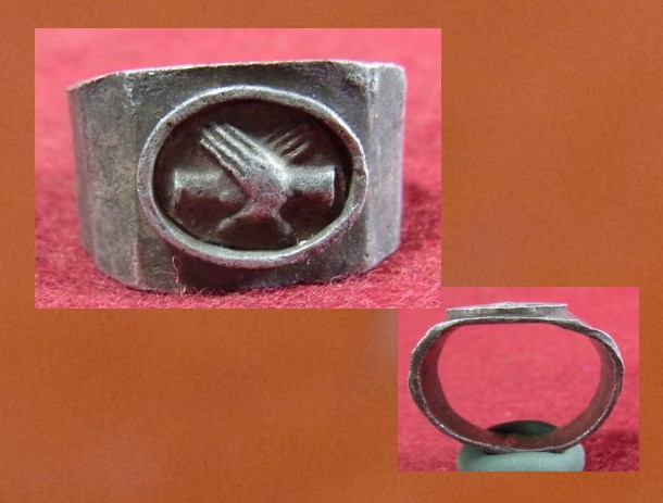 **SOLD** Very fine Roman silver dexstrarum iunctio ring