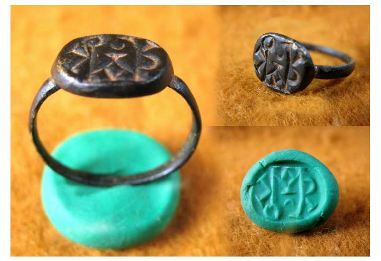 4439.**SOLD**  Interesting Byzantine "block monogram" ring