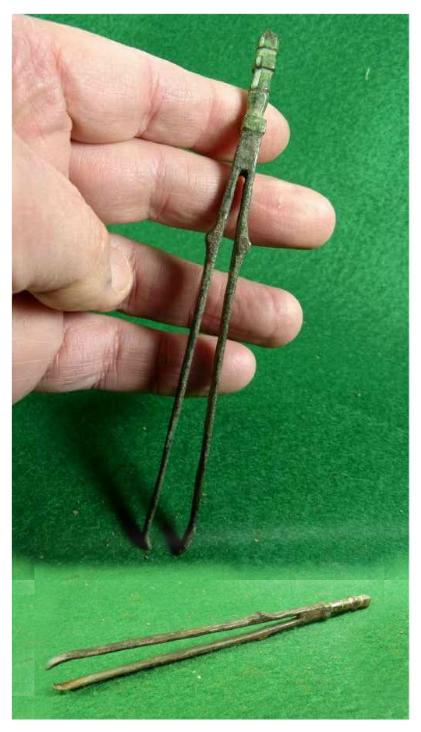 **SOLD** Very fine Roman bronze tweezers